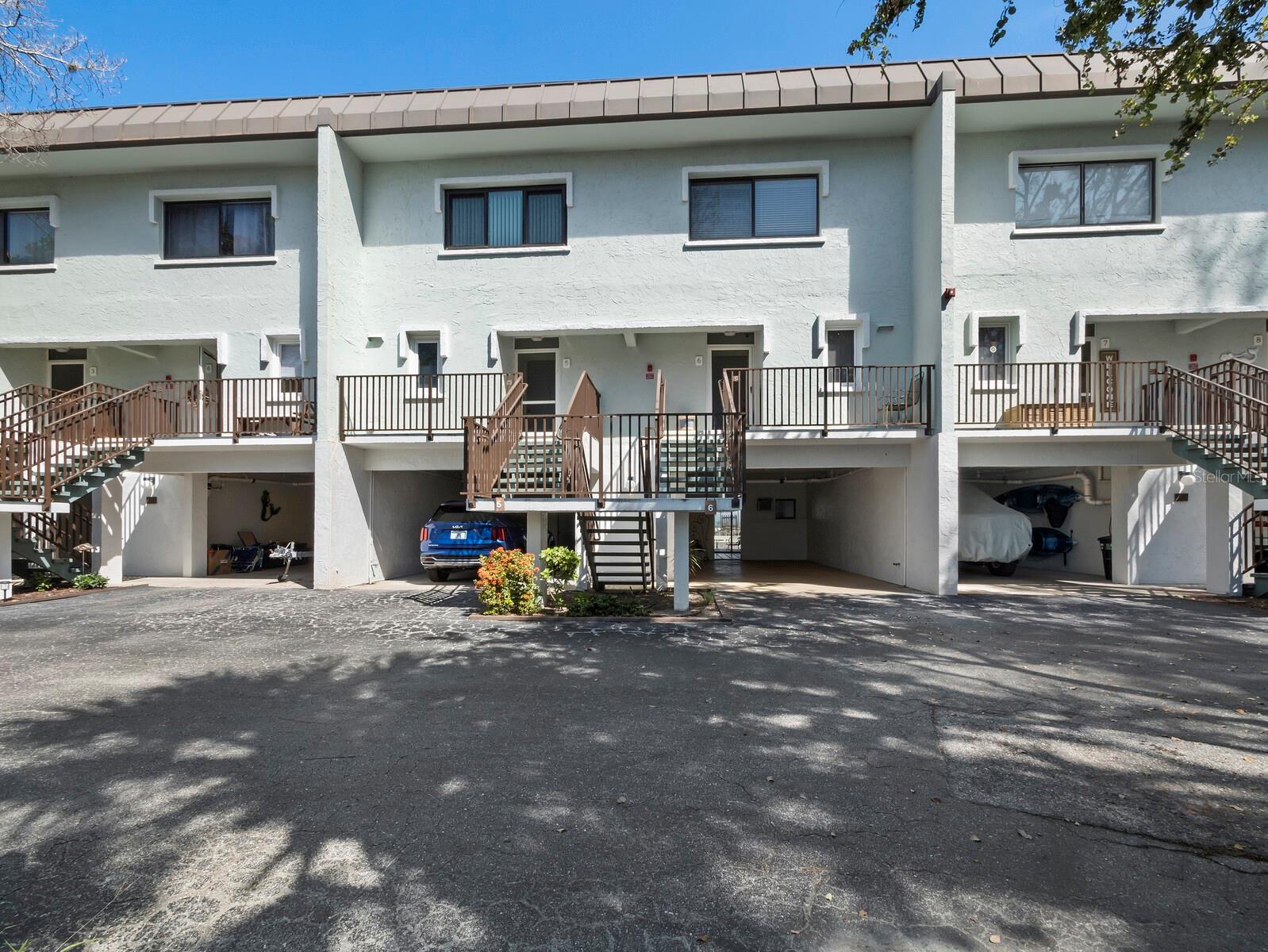490 Shore Unit 6, Longboat Key, FL 34228