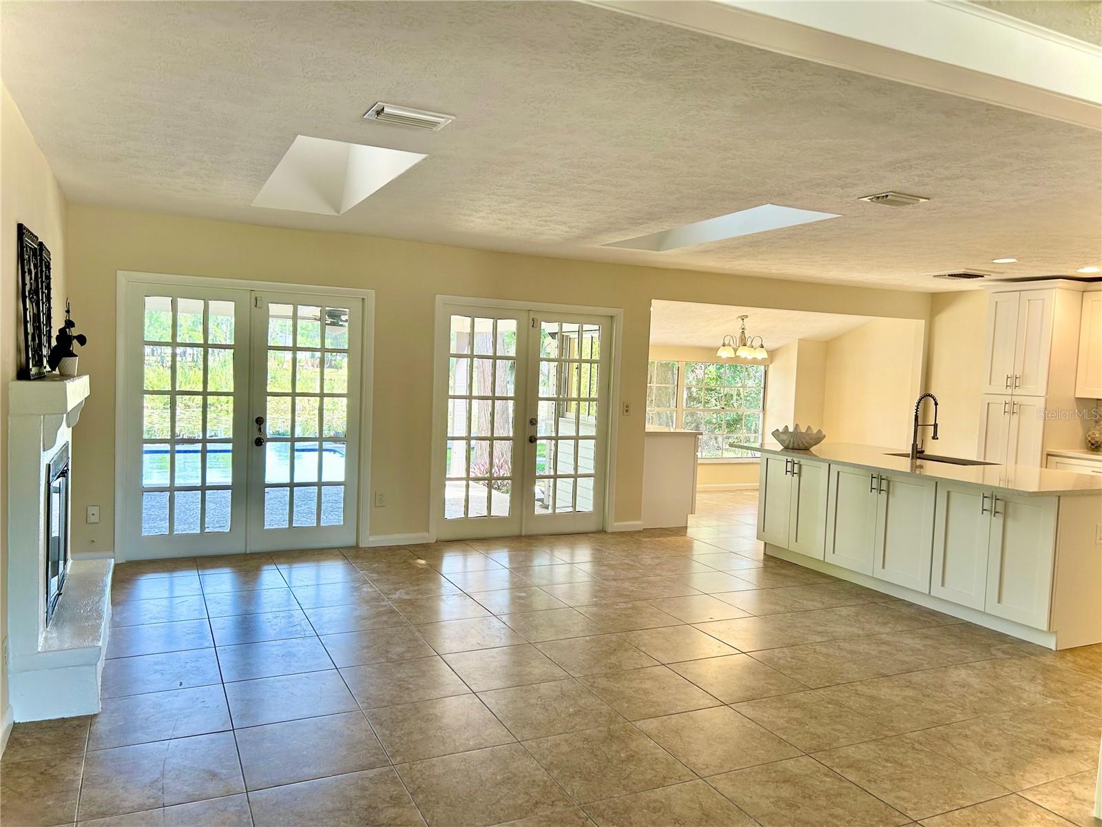 17017 Paula, Lutz, FL 33558