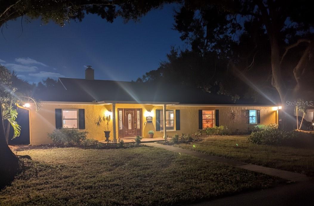 5710 Bernie, Tampa, FL 33611