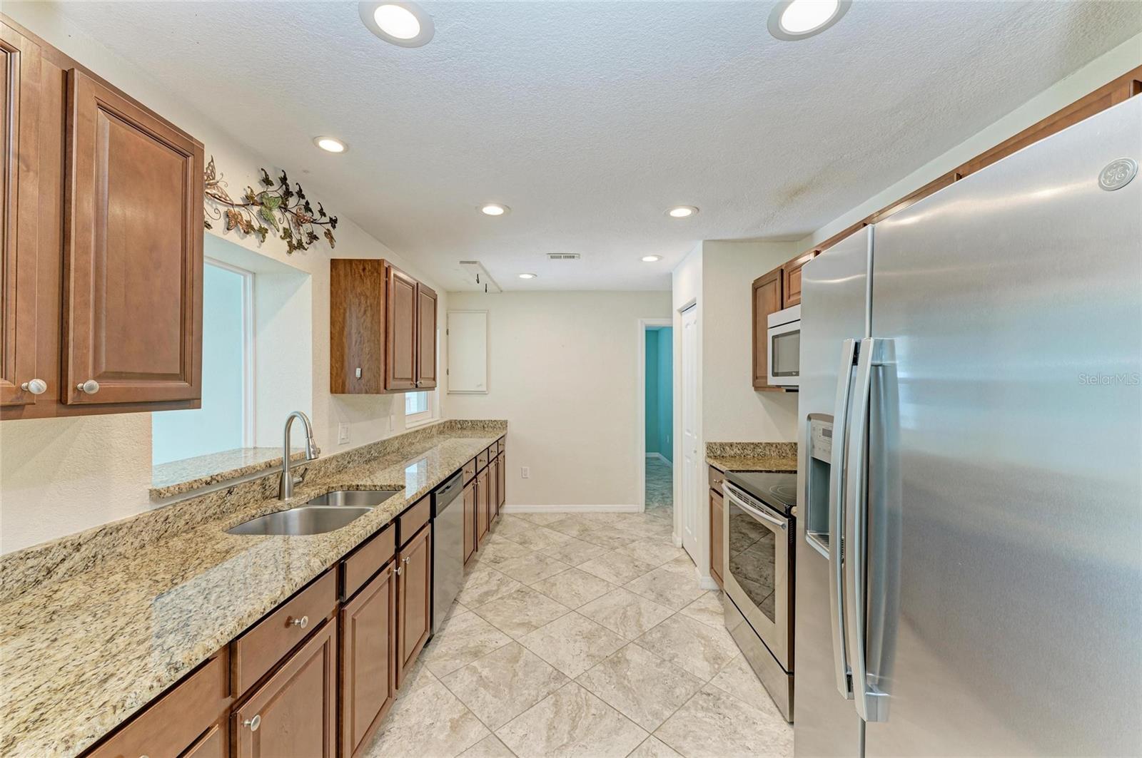 557 Reading, Port Charlotte, FL 33952