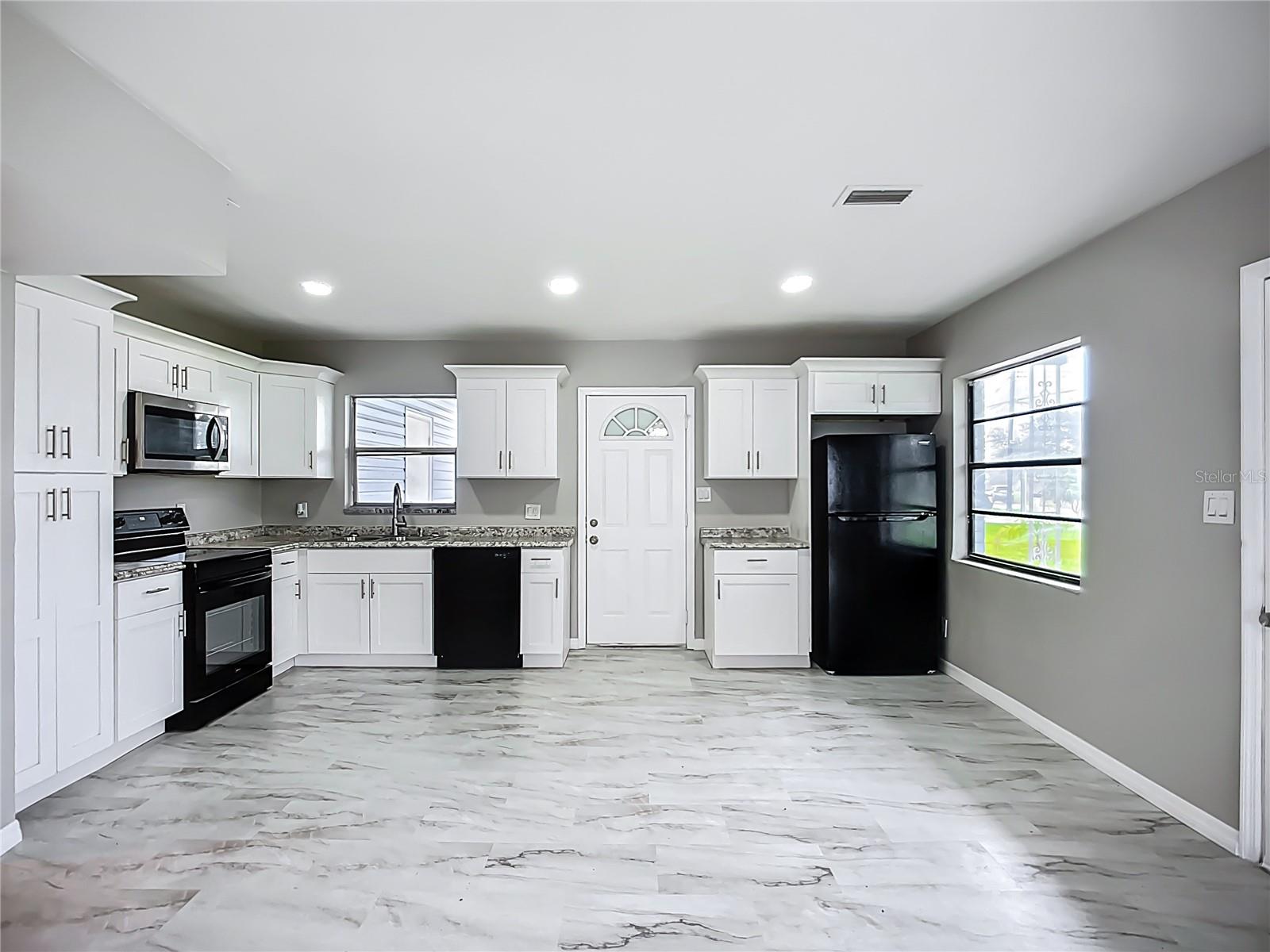 6228 Florida, Apollo Beach, FL 33572