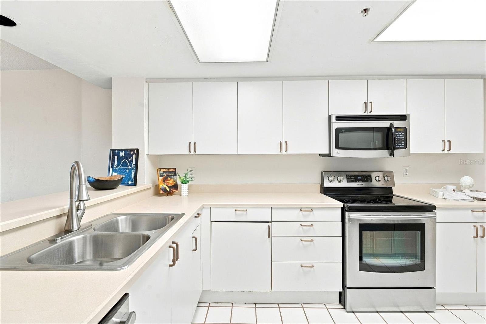 3 Oceans West Unit 3a7, Daytona Beach Shores, FL 32118