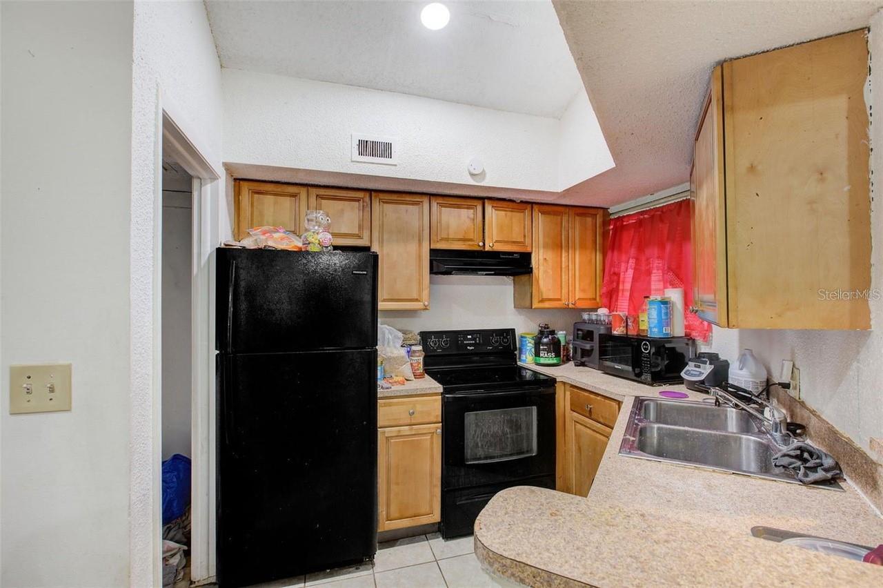 1956 Lake Atriums Unit 141, Orlando, FL 32839