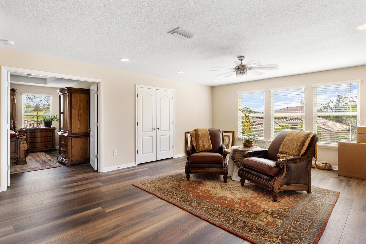 3039 Oriole, Sarasota, FL 34243