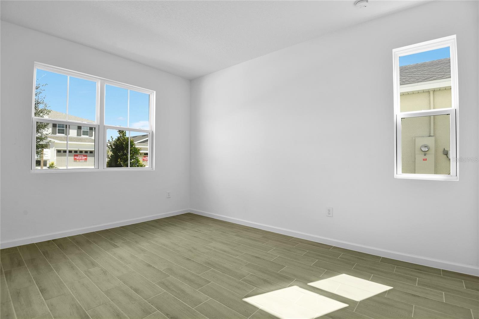 179 Flag Lilly, Umatilla, FL 32784
