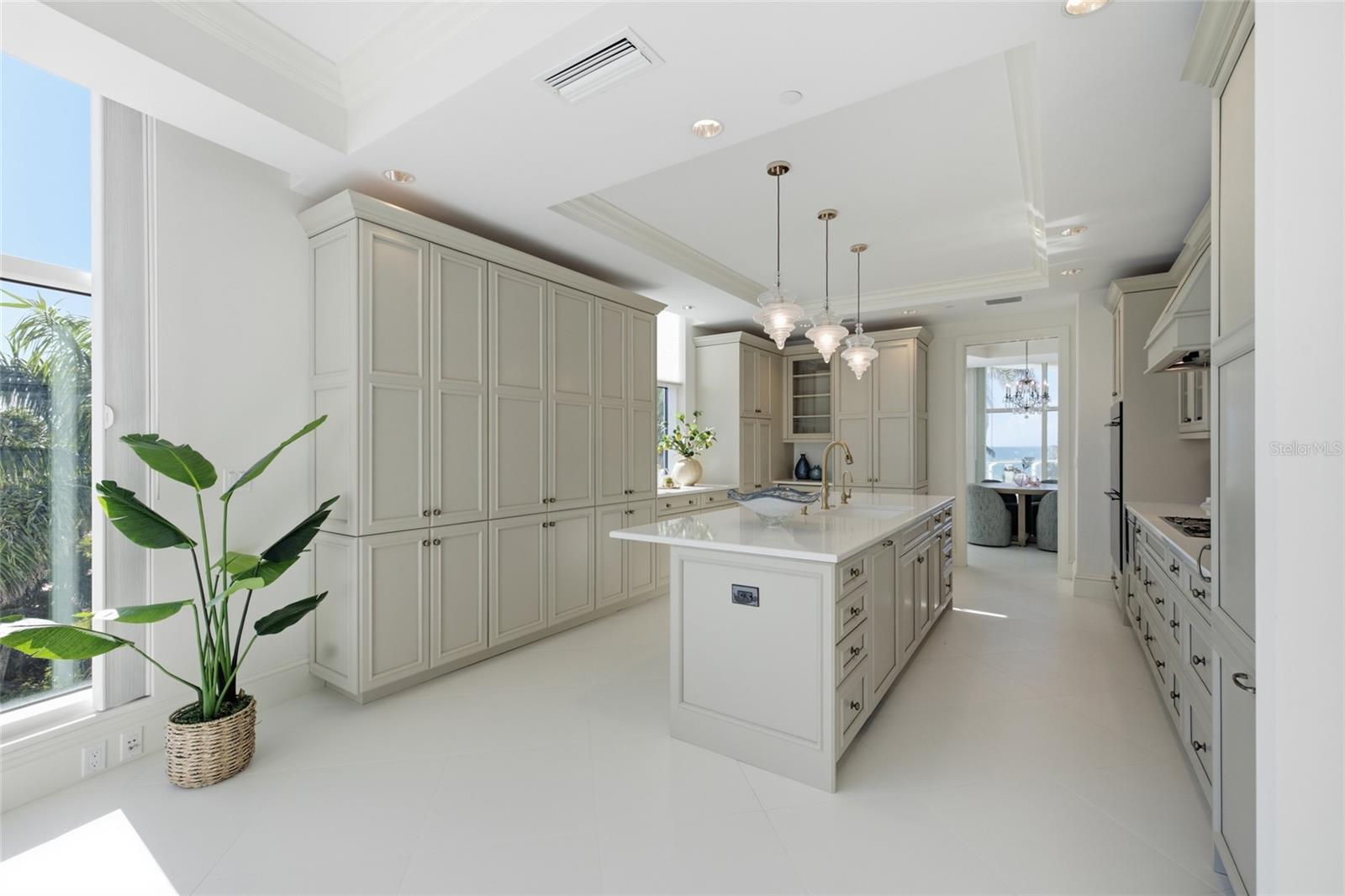 2251 Gulf of Mexico Unit 301, Longboat Key, FL 34228