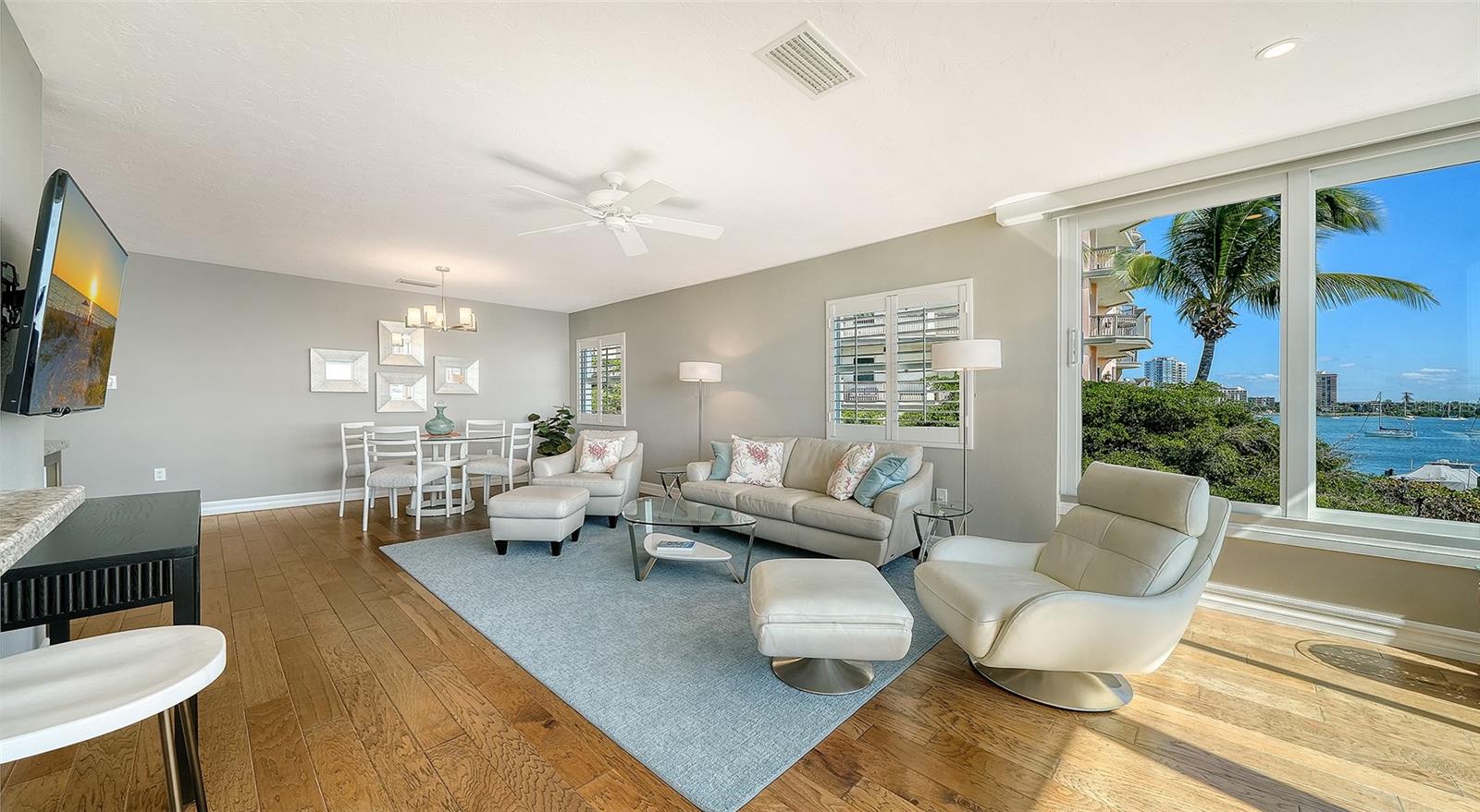400 Golden Gate Unit 31, Sarasota, FL 34236