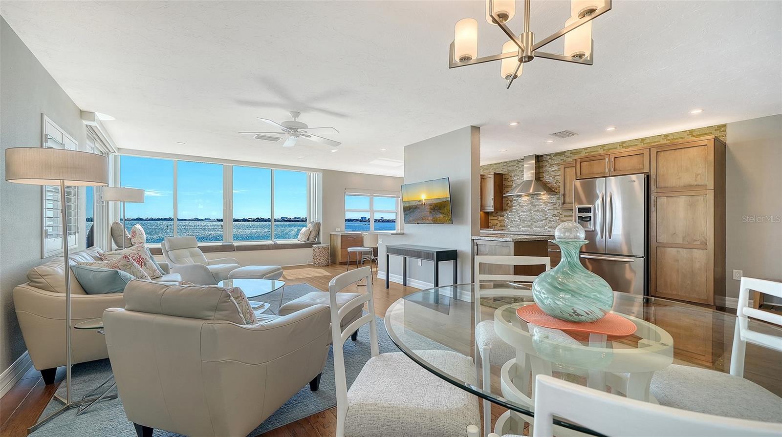 400 Golden Gate Unit 31, Sarasota, FL 34236