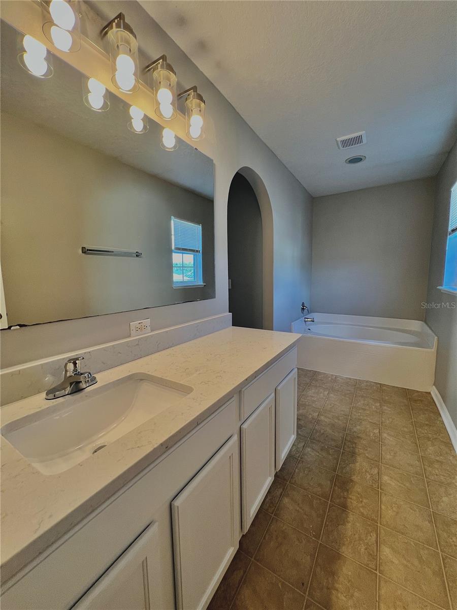 1418 Sarasota, Kissimmee, FL 34759
