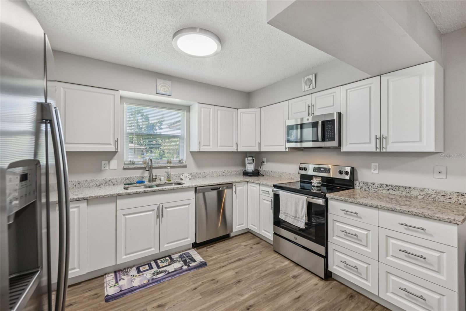 3 Silver, Ocala, FL 34472