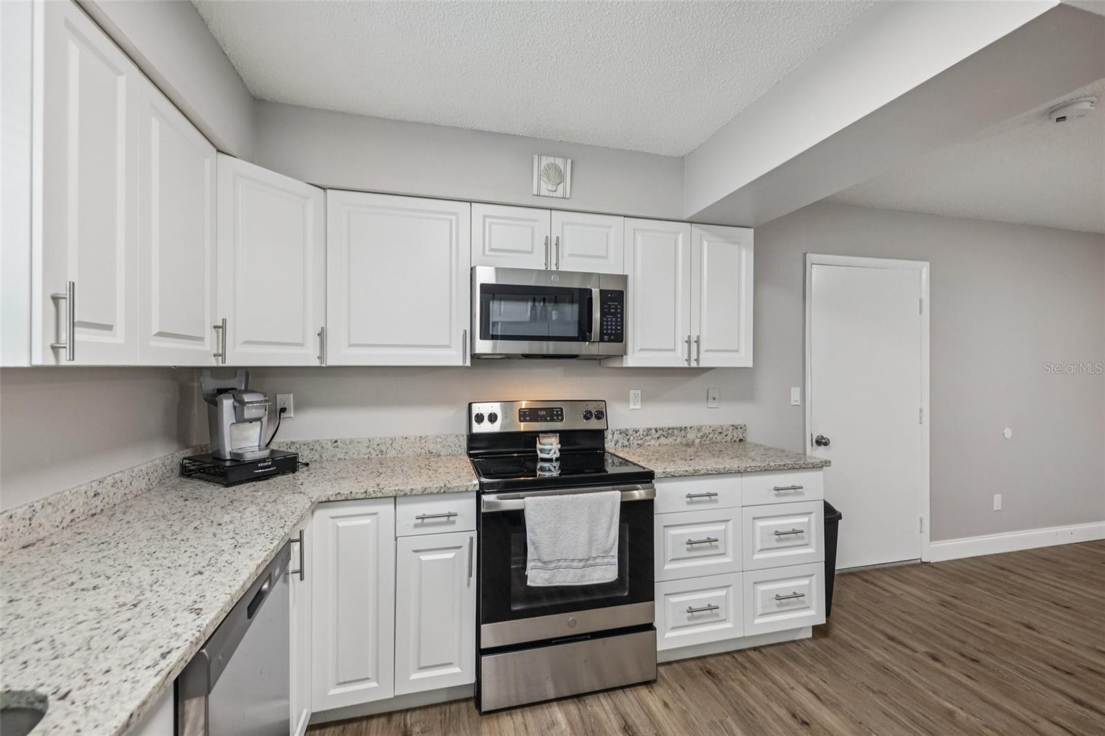 3 Silver, Ocala, FL 34472