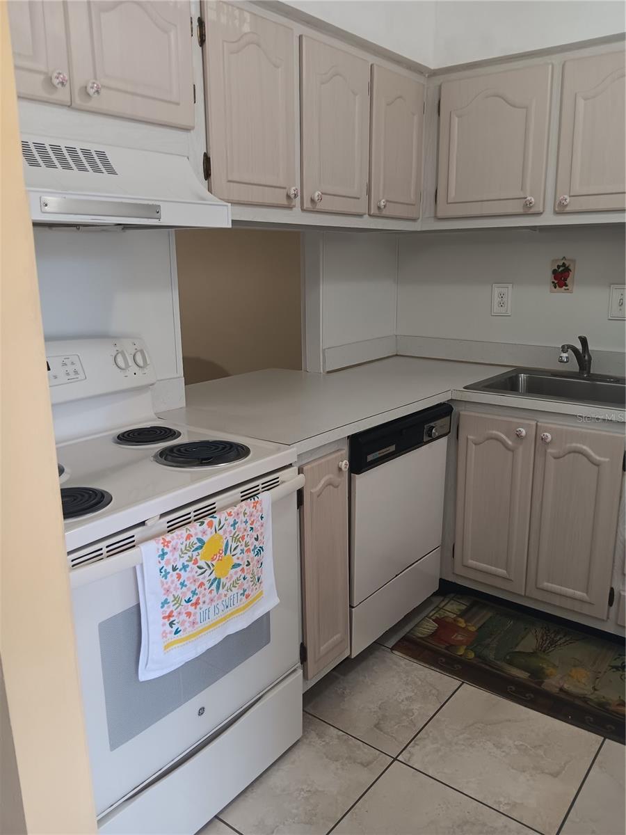 2806 Powers Unit 8, Orlando, FL 32818