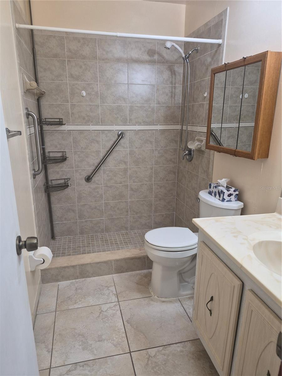 2806 Powers Unit 8, Orlando, FL 32818