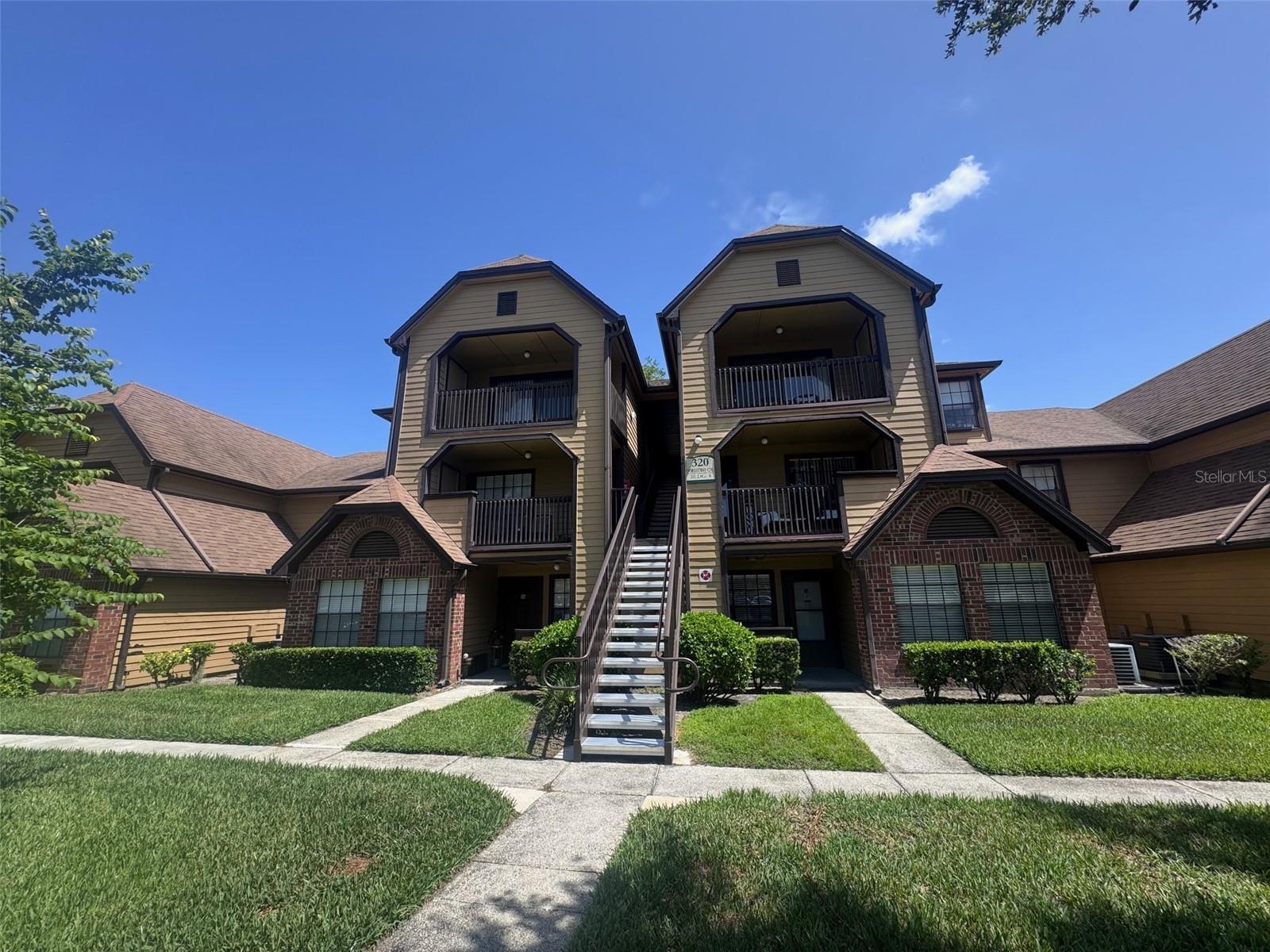 320 Forestway Unit 203, Altamonte Springs, FL 32701