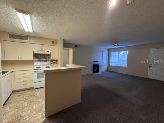 320 Forestway Unit 203, Altamonte Springs, FL 32701