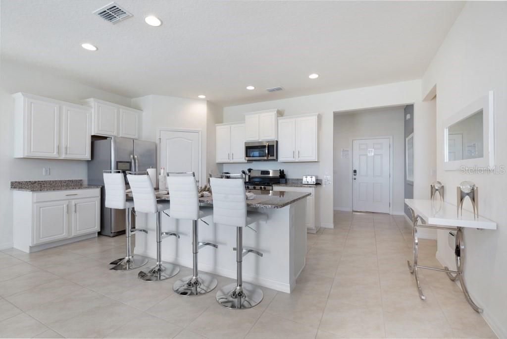 8012 Oak Shadow, Davenport, FL 33837