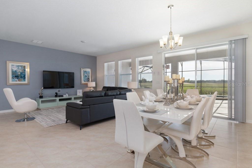 8012 Oak Shadow, Davenport, FL 33837