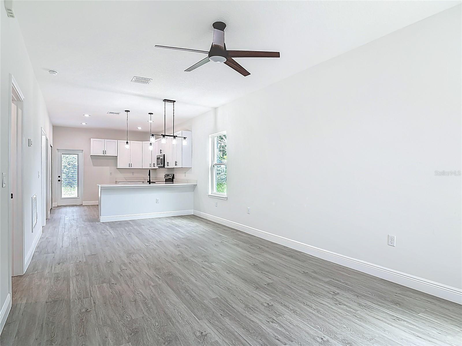 2445 Dolarway, Sanford, FL 32771