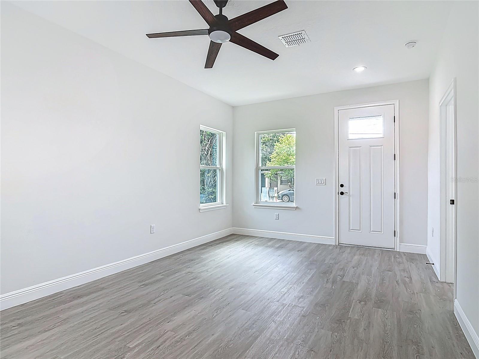 2445 Dolarway, Sanford, FL 32771