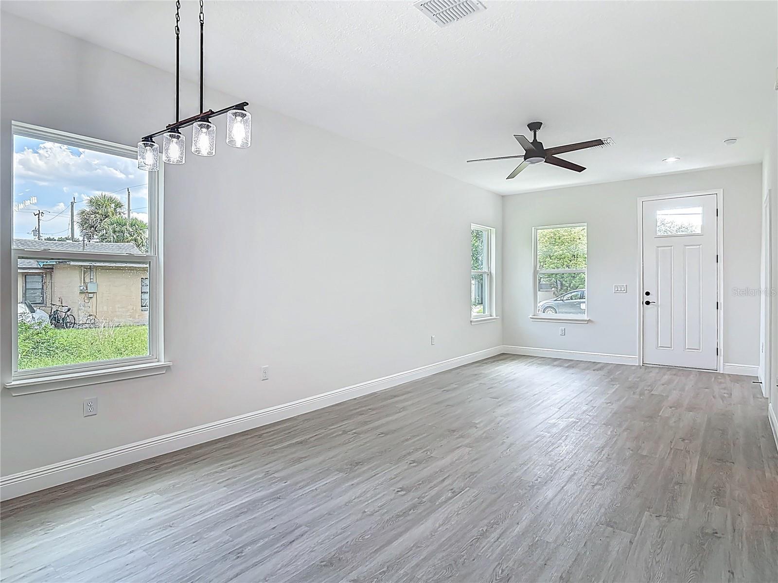 2445 Dolarway, Sanford, FL 32771
