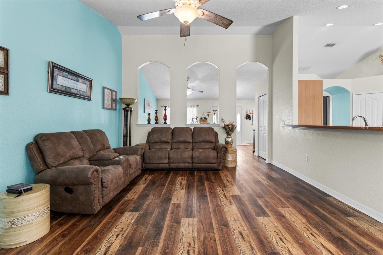 16038 Malden, Weeki Wachee, FL 34614