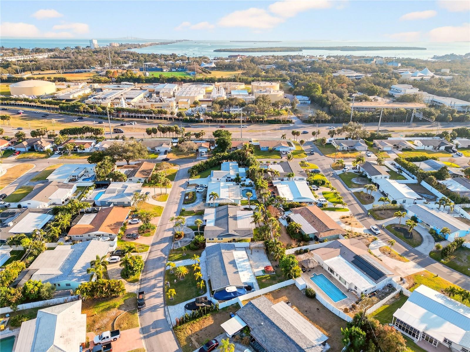 5235 40th, St Petersburg, FL 33711