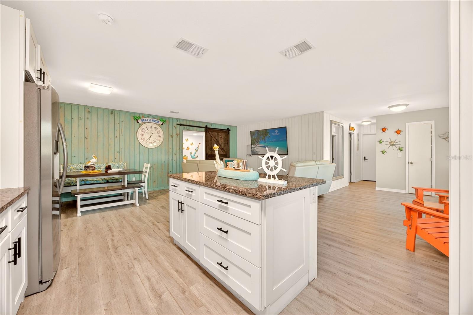 5235 40th, St Petersburg, FL 33711