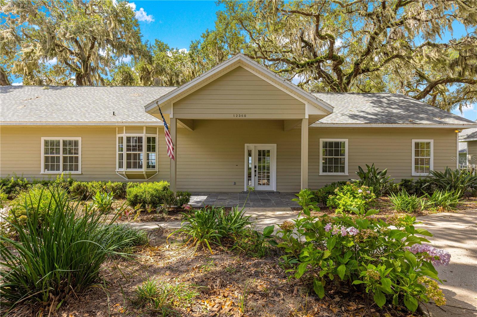 12360 Highway 25, Ocklawaha, FL 32179