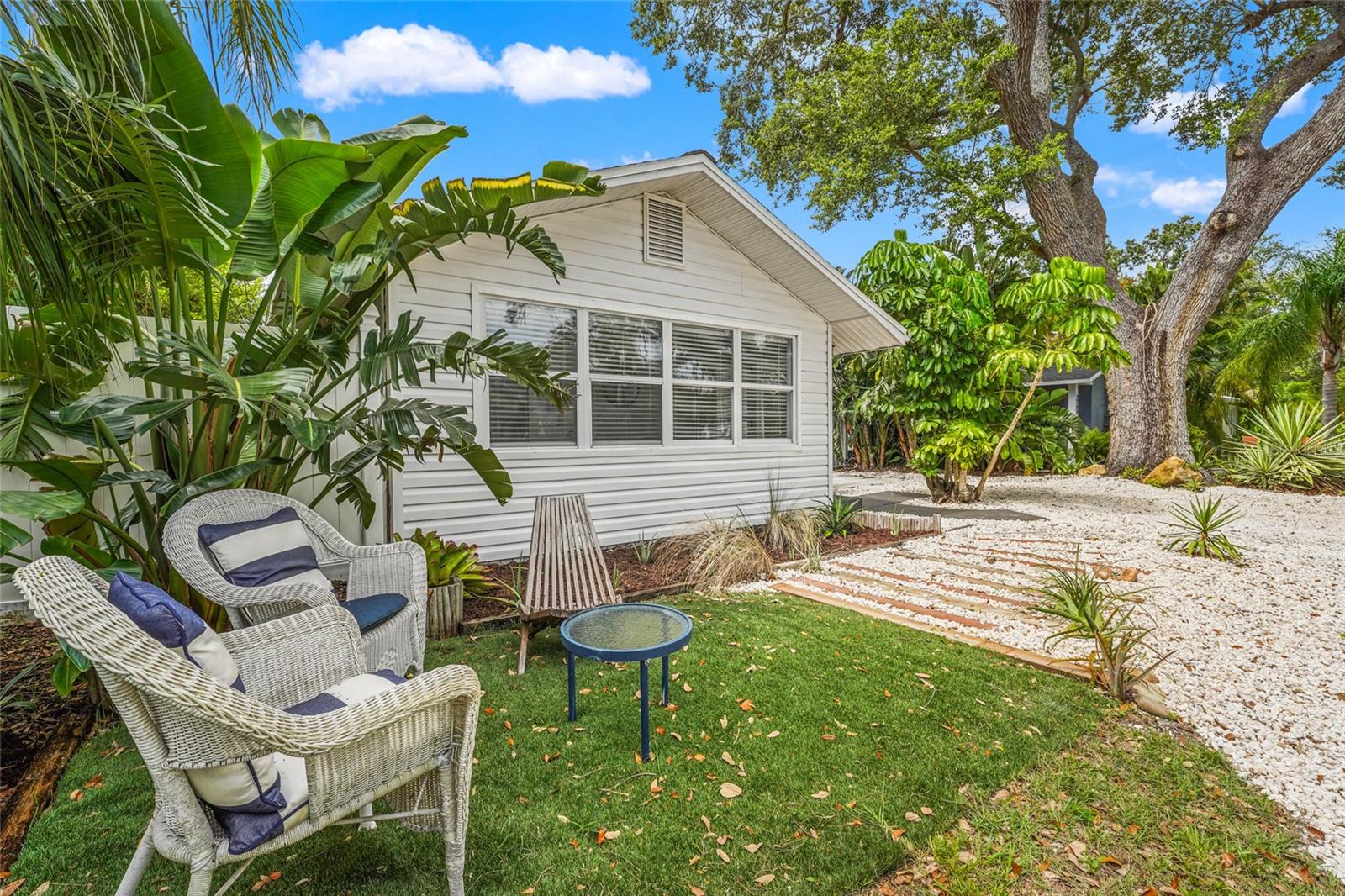 2705 2nd, Bradenton, FL 34205