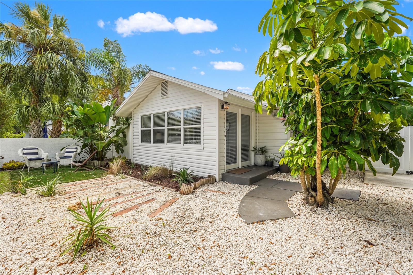 2705 2nd, Bradenton, FL 34205