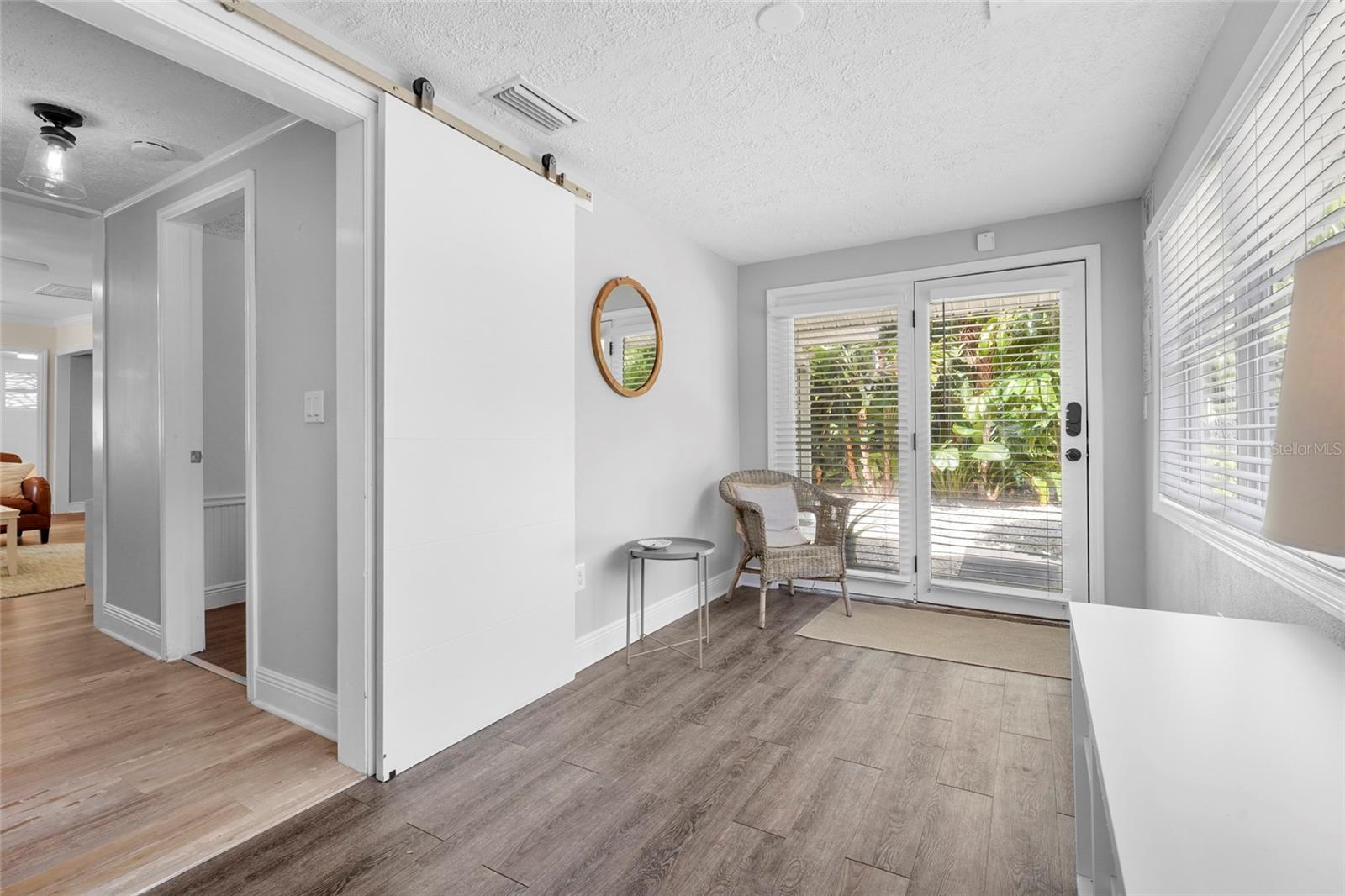 2705 2nd, Bradenton, FL 34205