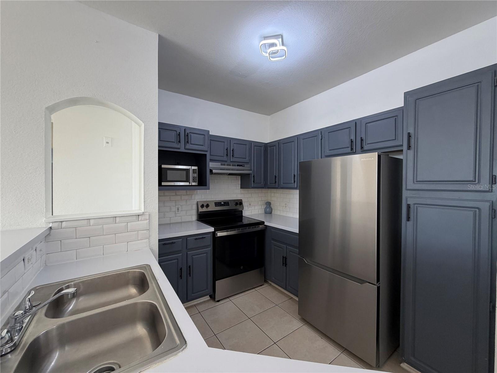 3315 Parkchester Square Unit 301, Orlando, FL 32835