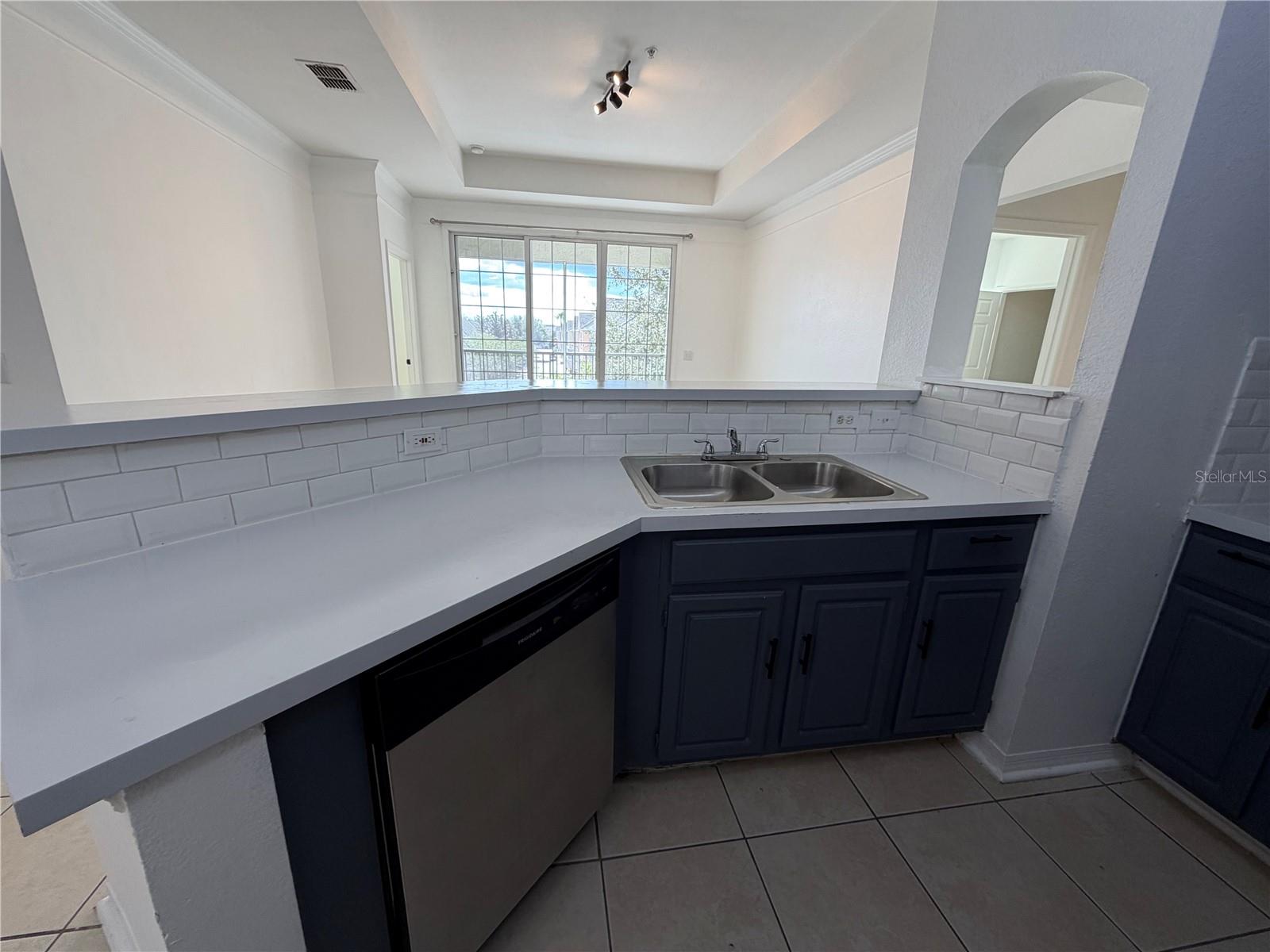 3315 Parkchester Square Unit 301, Orlando, FL 32835