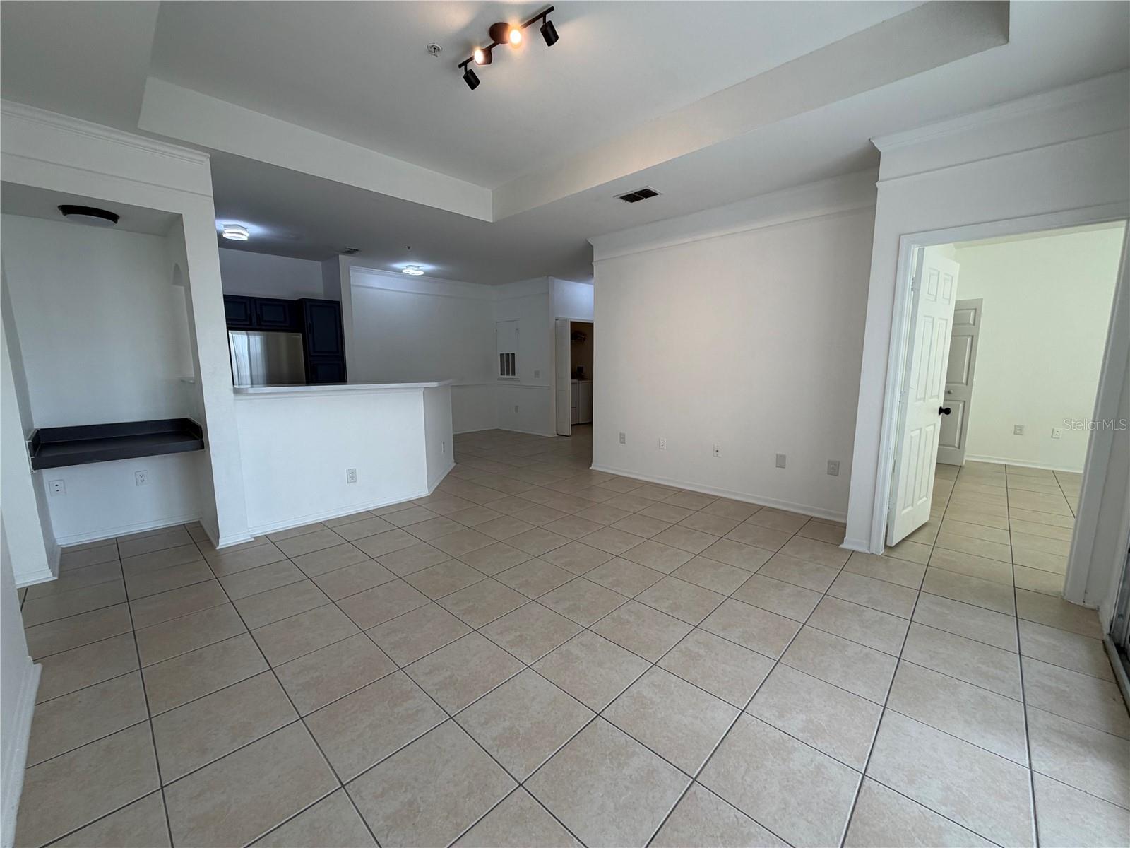 3315 Parkchester Square Unit 301, Orlando, FL 32835