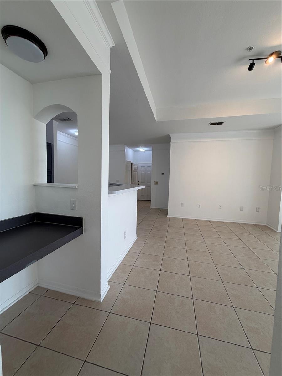 3315 Parkchester Square Unit 301, Orlando, FL 32835