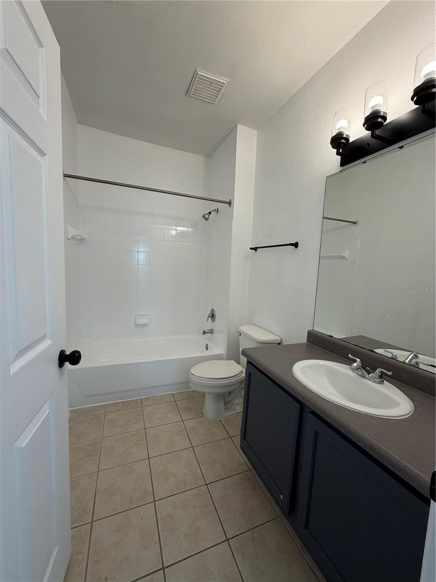 3315 Parkchester Square Unit 301, Orlando, FL 32835
