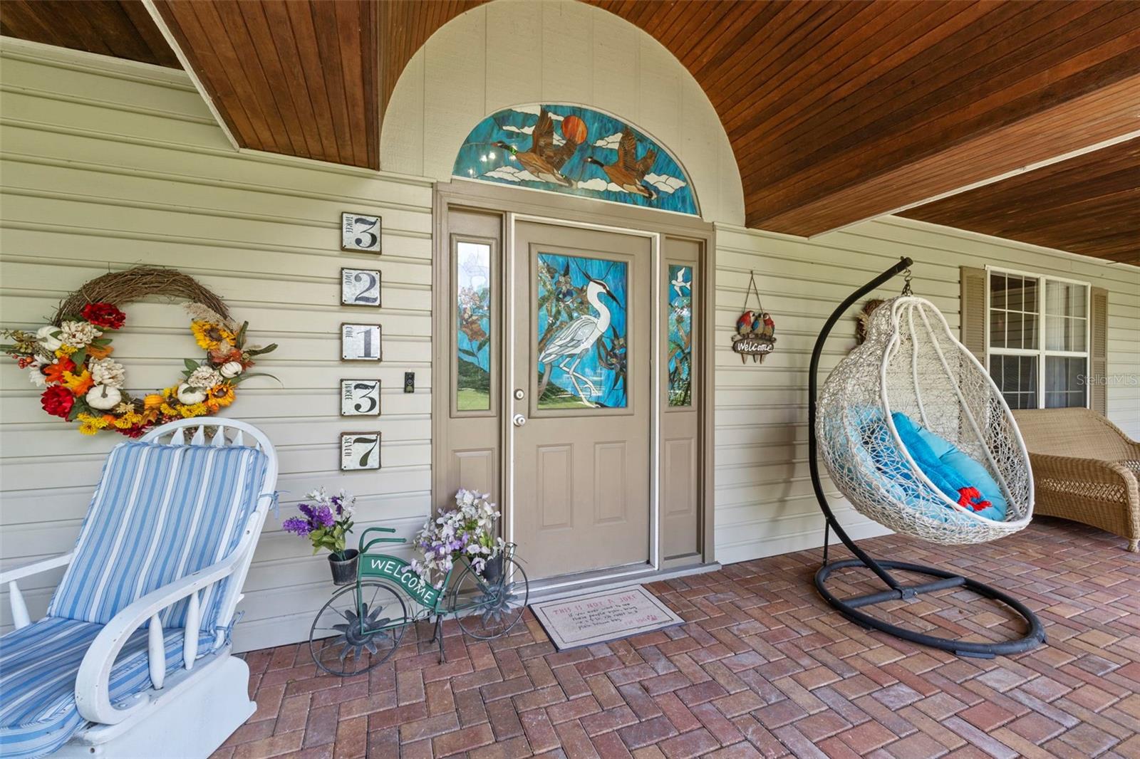 32137 Wolf Branch, Sorrento, FL 32776