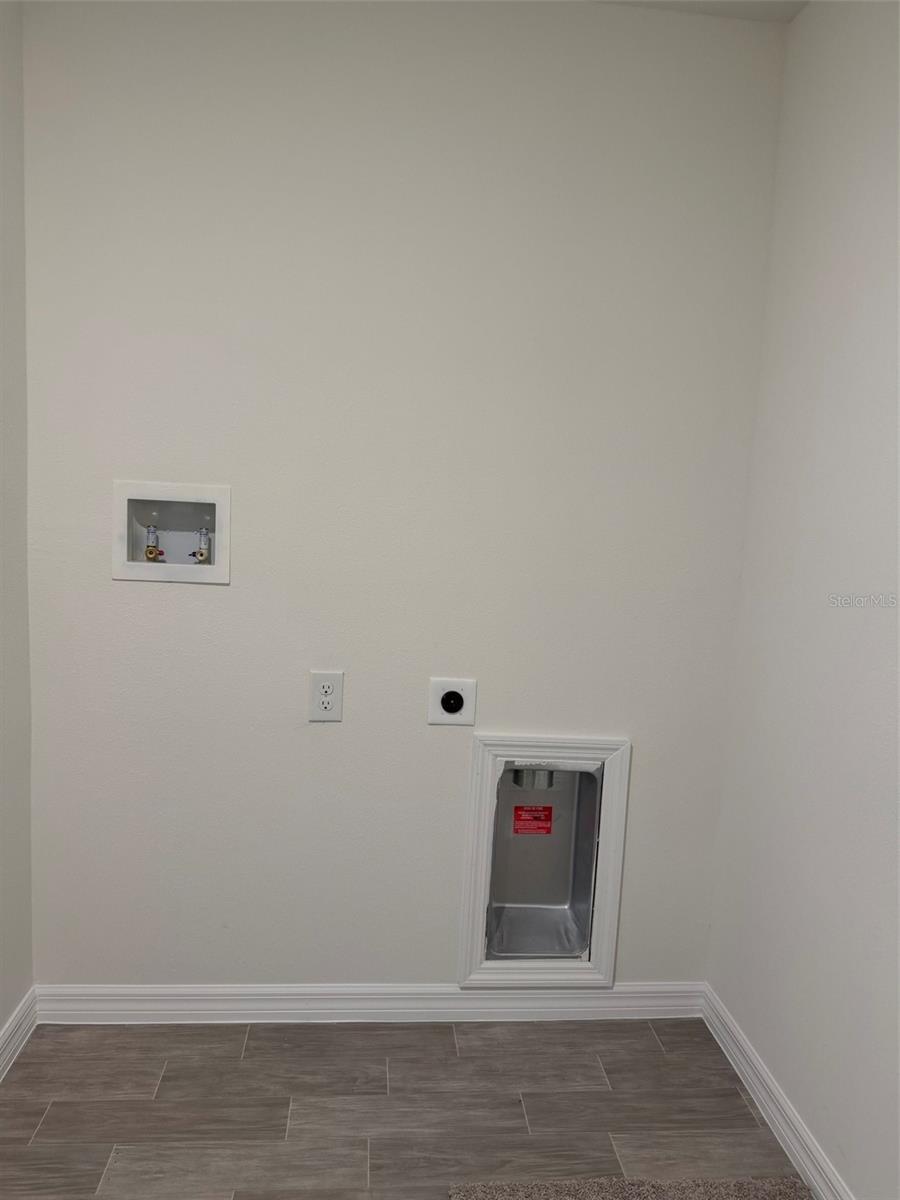 880 Hudson Valley, Poinciana, FL 34759