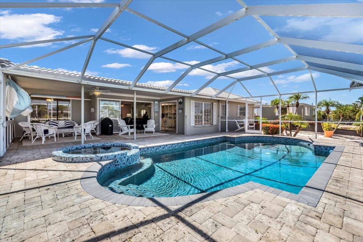 3816 Royal Palm, Bradenton, FL 34210