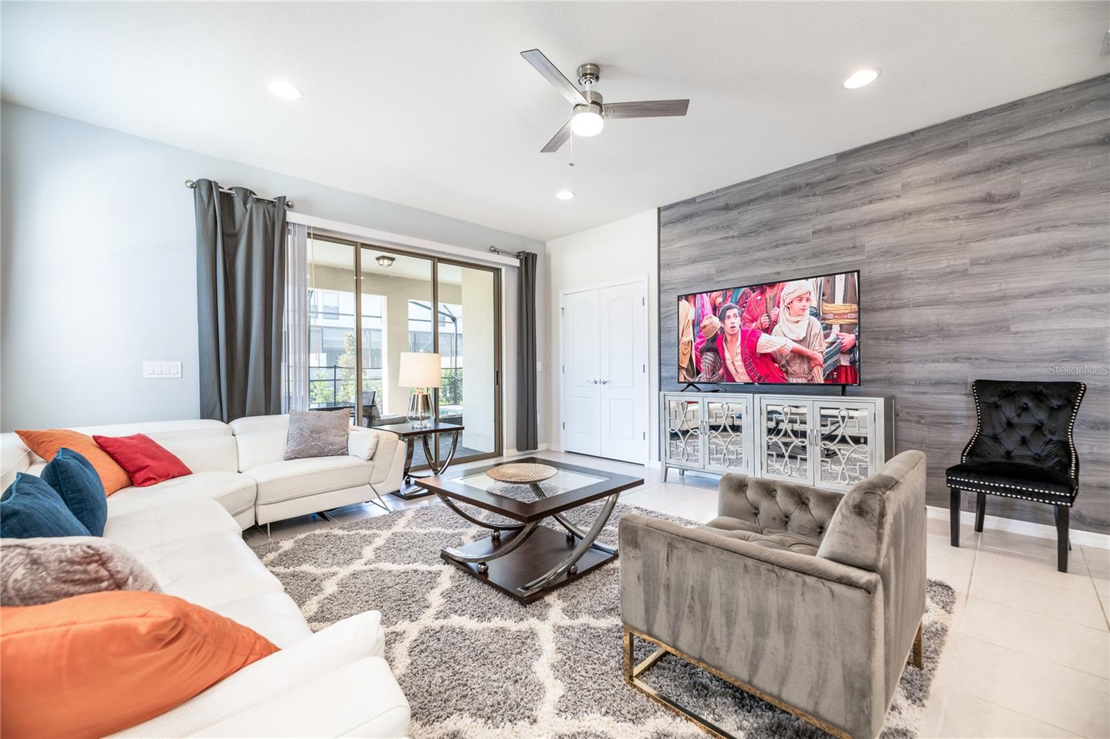 8900 Prague, Kissimmee, FL 34747