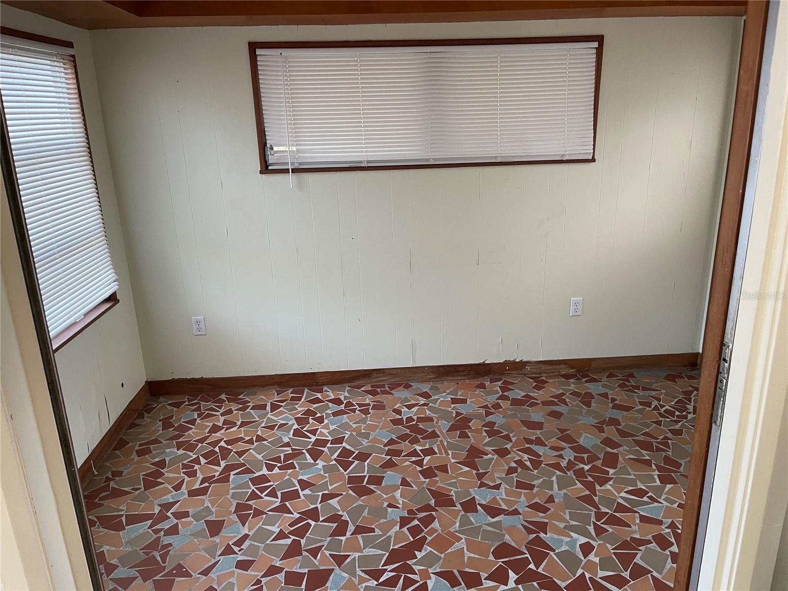 2415 Pelican, Sarasota, FL 34237
