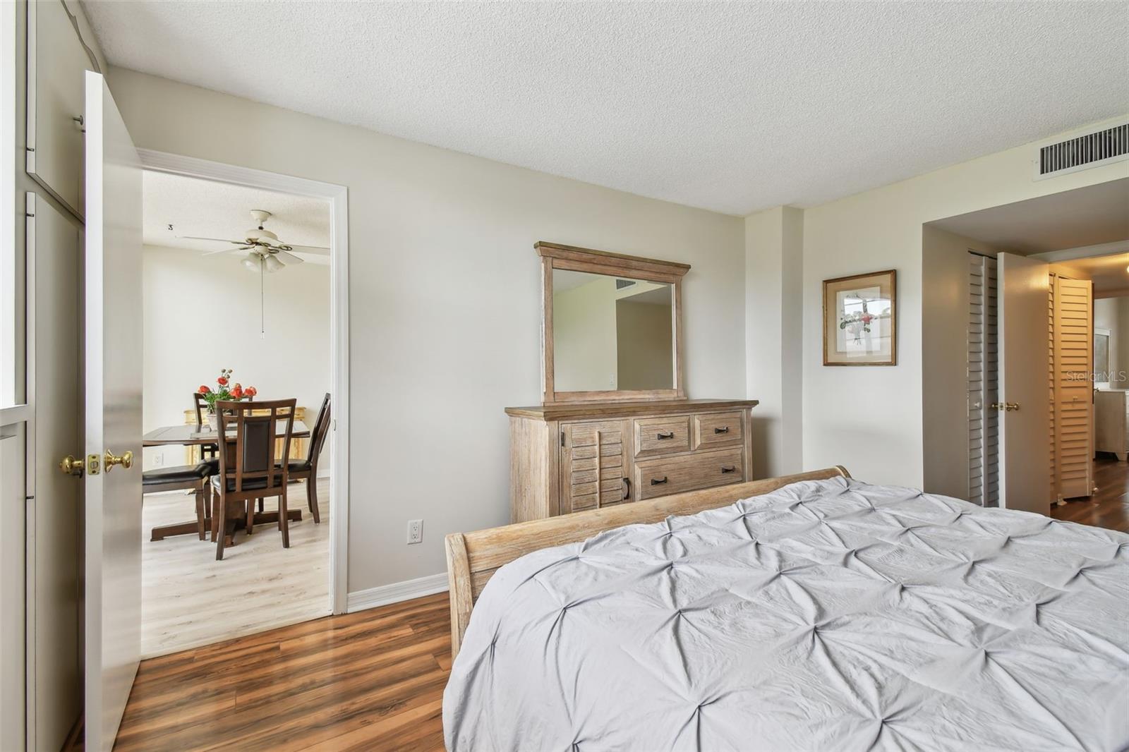 5095 Bay Unit 103, St Petersburg, FL 33703