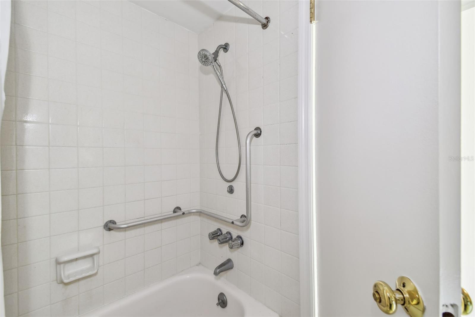 5095 Bay Unit 103, St Petersburg, FL 33703