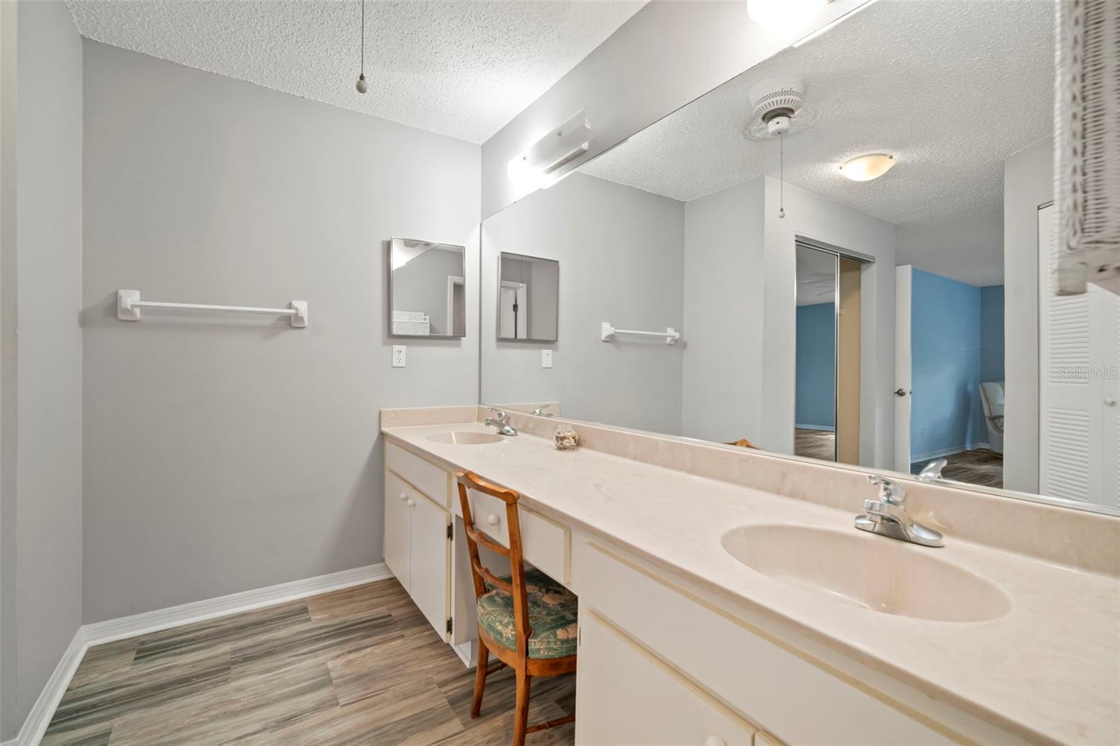 1609 Laughton, Sun City Center, FL 33573