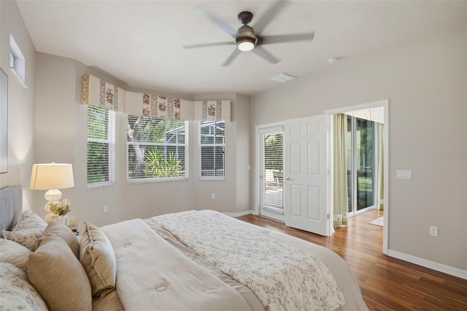 8005 Shaddock, Land O Lakes, FL 34637