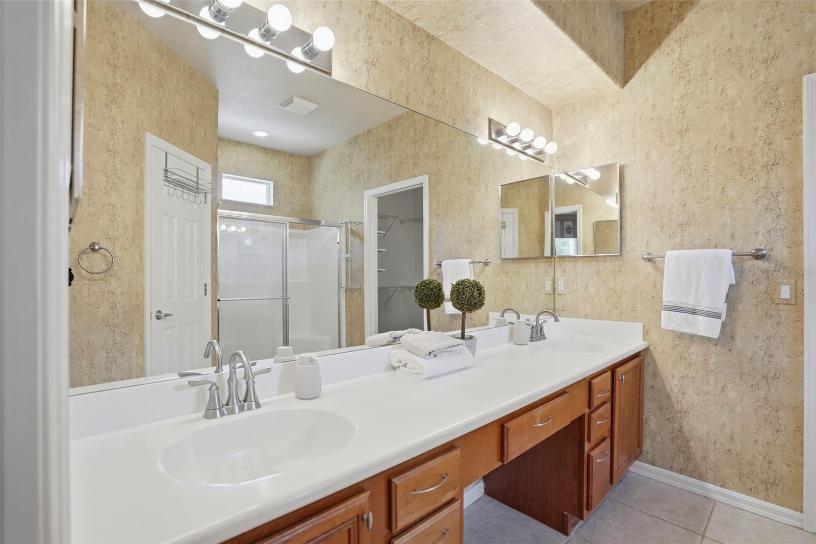 8005 Shaddock, Land O Lakes, FL 34637