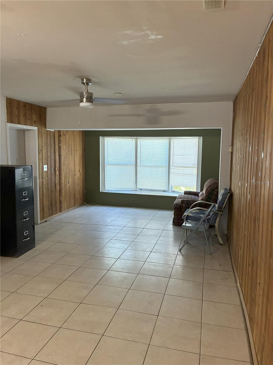 3016 Bloomingdale, Valrico, FL 33596
