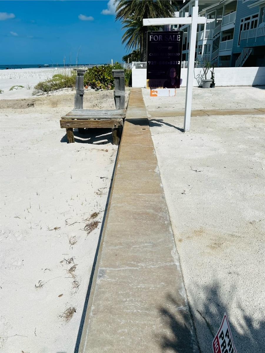 18218 Sunset Unit A, St Petersburg, FL 33708