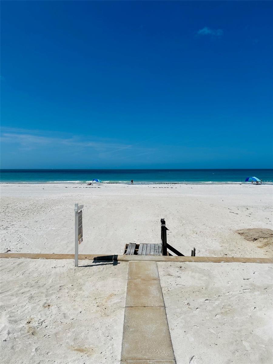 18218 Sunset Unit A, St Petersburg, FL 33708