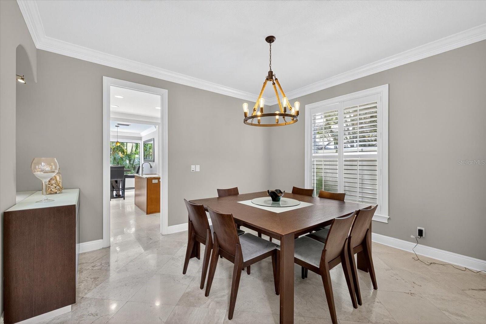 3904 Santiago, Tampa, FL 33629